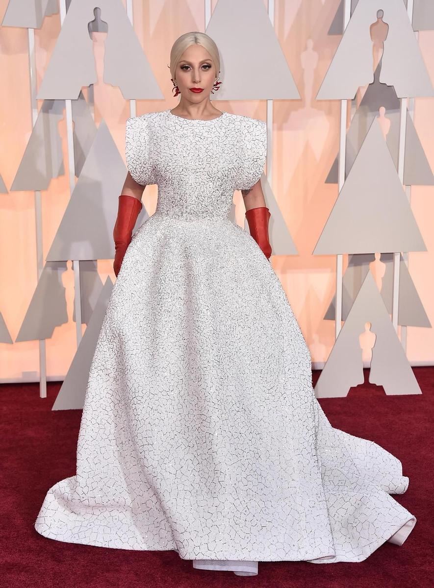 Oscar 2015, Lady Gaga con vestido de Alaia