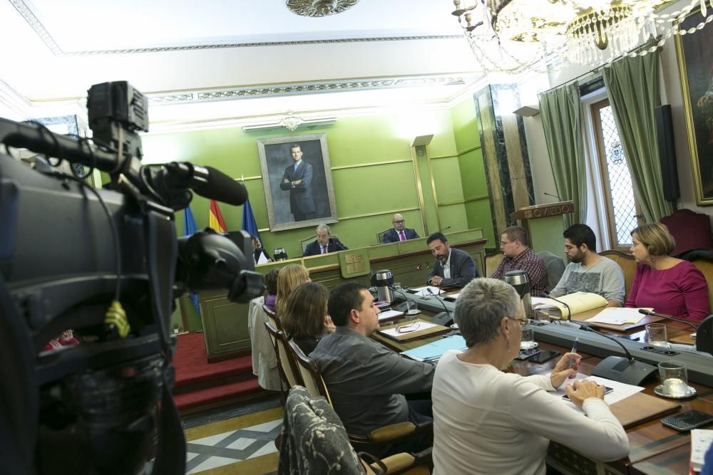 Pleno sobre la memoria histórica en el Ayuntamiento de Oviedo