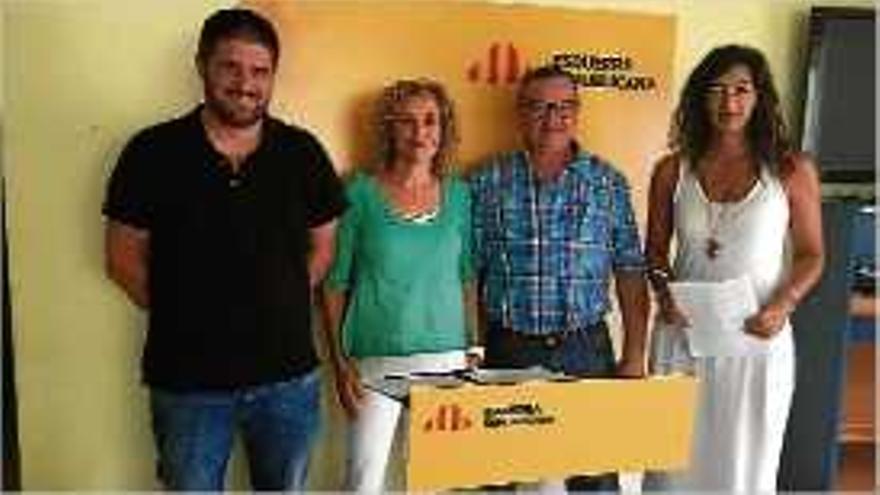 Els quatre regidors de Tots Som Forallac: d&#039;esquerra a dreta, Sergi Serra, Marta Puig, Jordi Puig i Agnès Gasull.