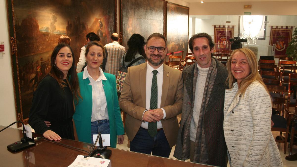 Patricia Guerrero, Maribel Gallardo, Diego José Mateos, Rubén Olmo y María Ángeles Mazuecos, este miércoles, durante la presentación.