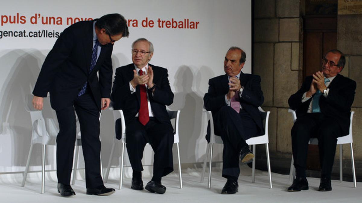 Artur Mas, con los presidentes de la Cámara de Comercio, de Foment del Treball y de Pimec, el pasado febrero.