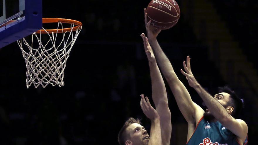 El Valencia Basket gana en Sevilla y sigue invicto