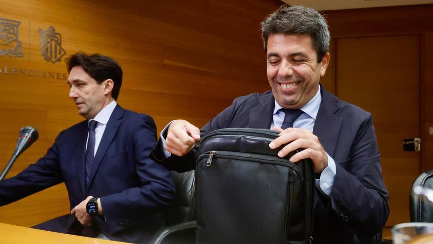 Mazón llega a la comisión de la dana en les Corts