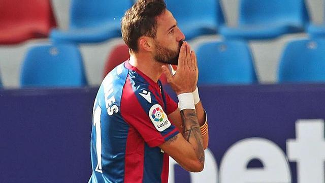Morales celebra un gol con el Levante UD. | F.CALABUIG