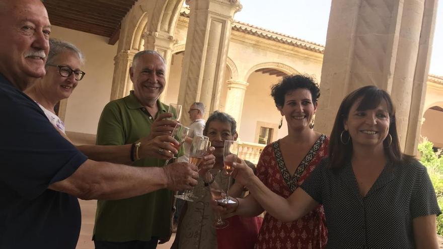 Brindis celebrado hoy para anunciar el evento del próximo 15 de septiembre.