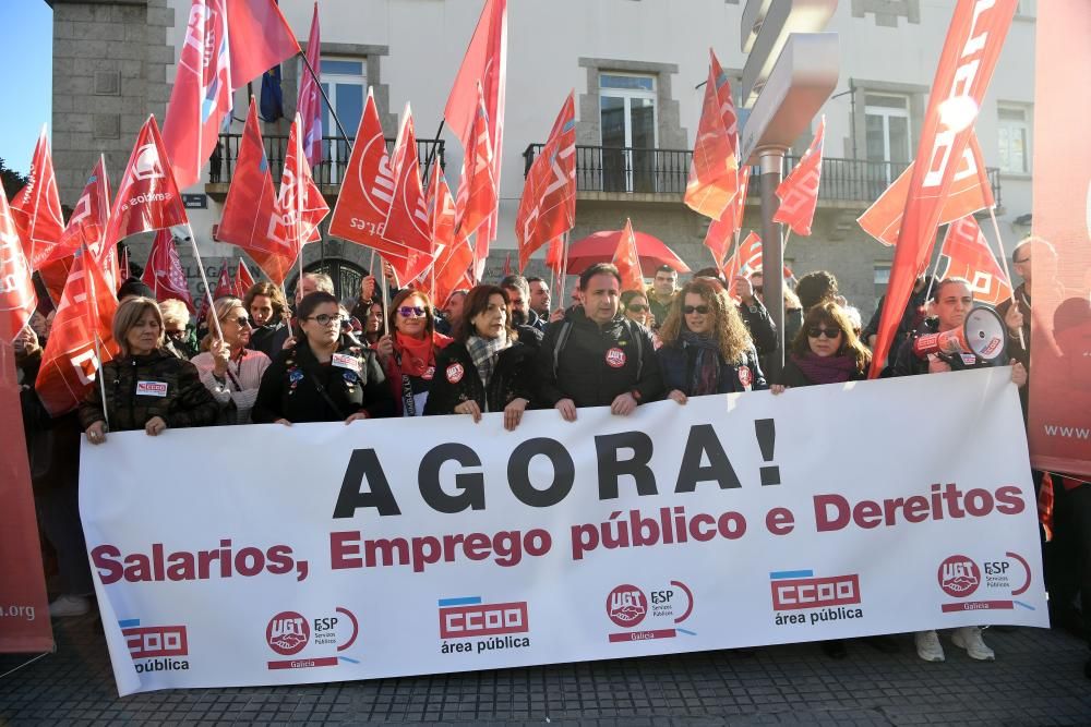 Unas 200 personas se han movilizado en A Coruña en el marco de unas protestas que no descartan "incrementar"