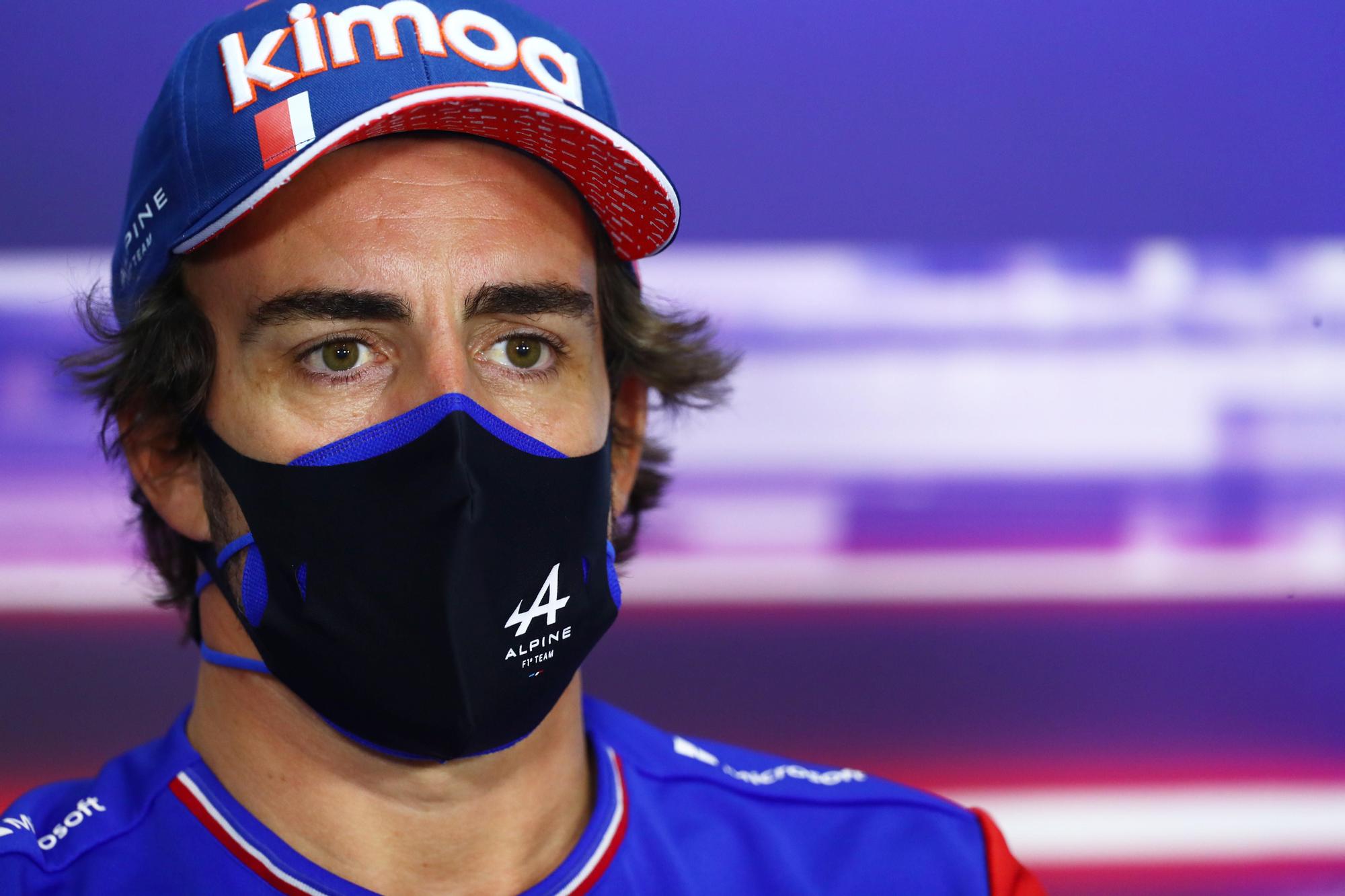 Alonso, en el encuentro informativo previo al Gran Premio de Bahrein.