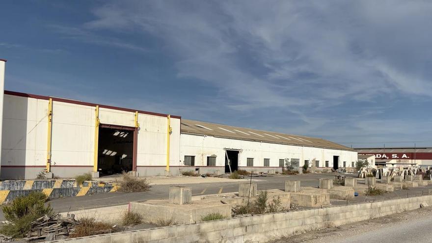 Sale a subasta el complejo industrial de la marmolera Intermarmor en Novelda
