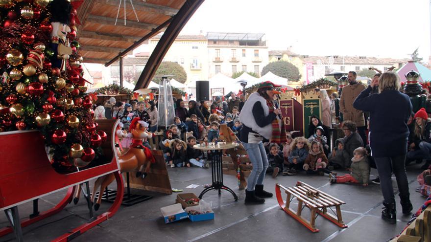 Sant Fruitós dona la benvinguda a les festes amb el segon Mercat de Nadal