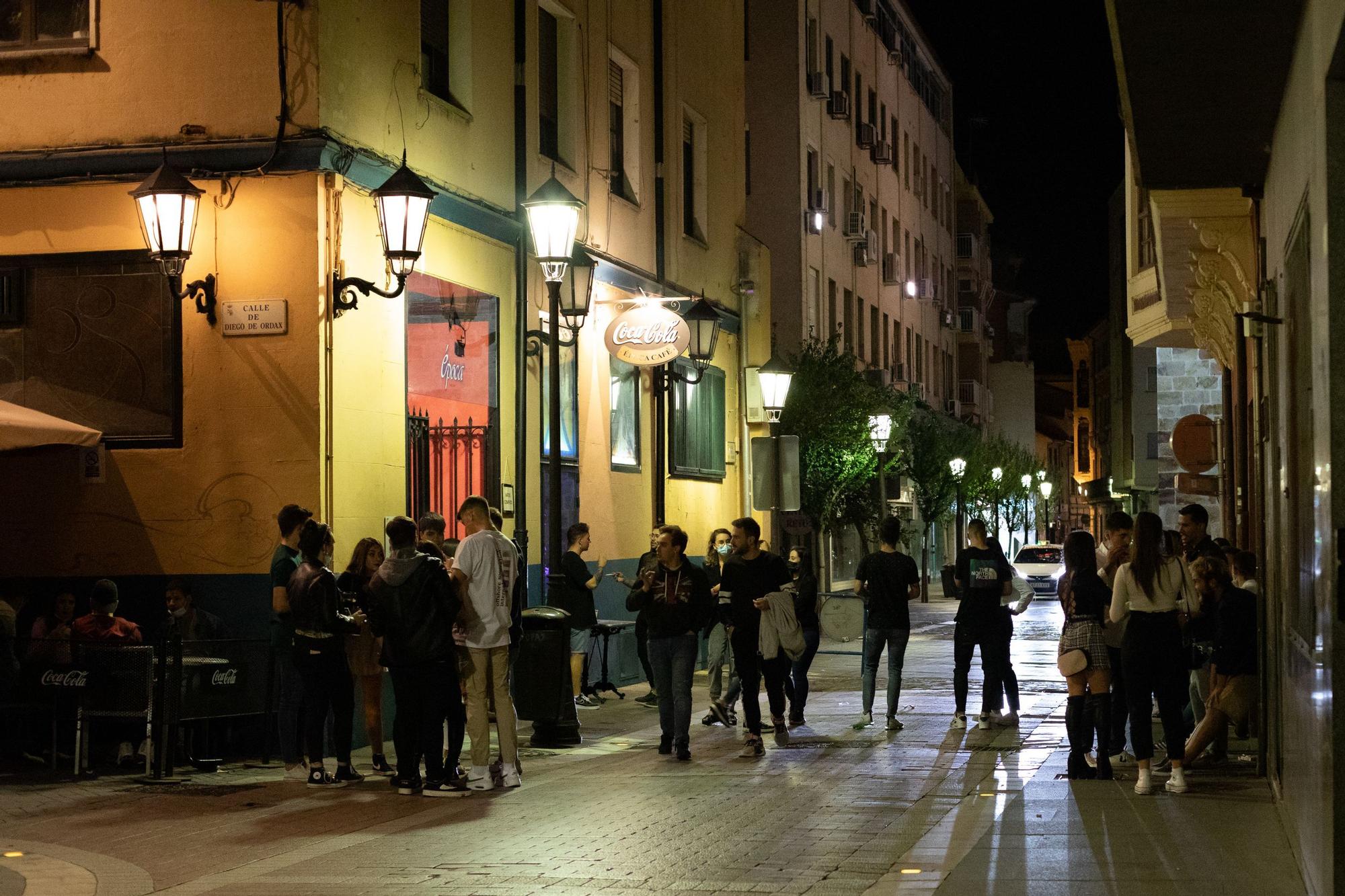 GALERÍA | Así ha sido la primera noche "de normalidad" en Zamora