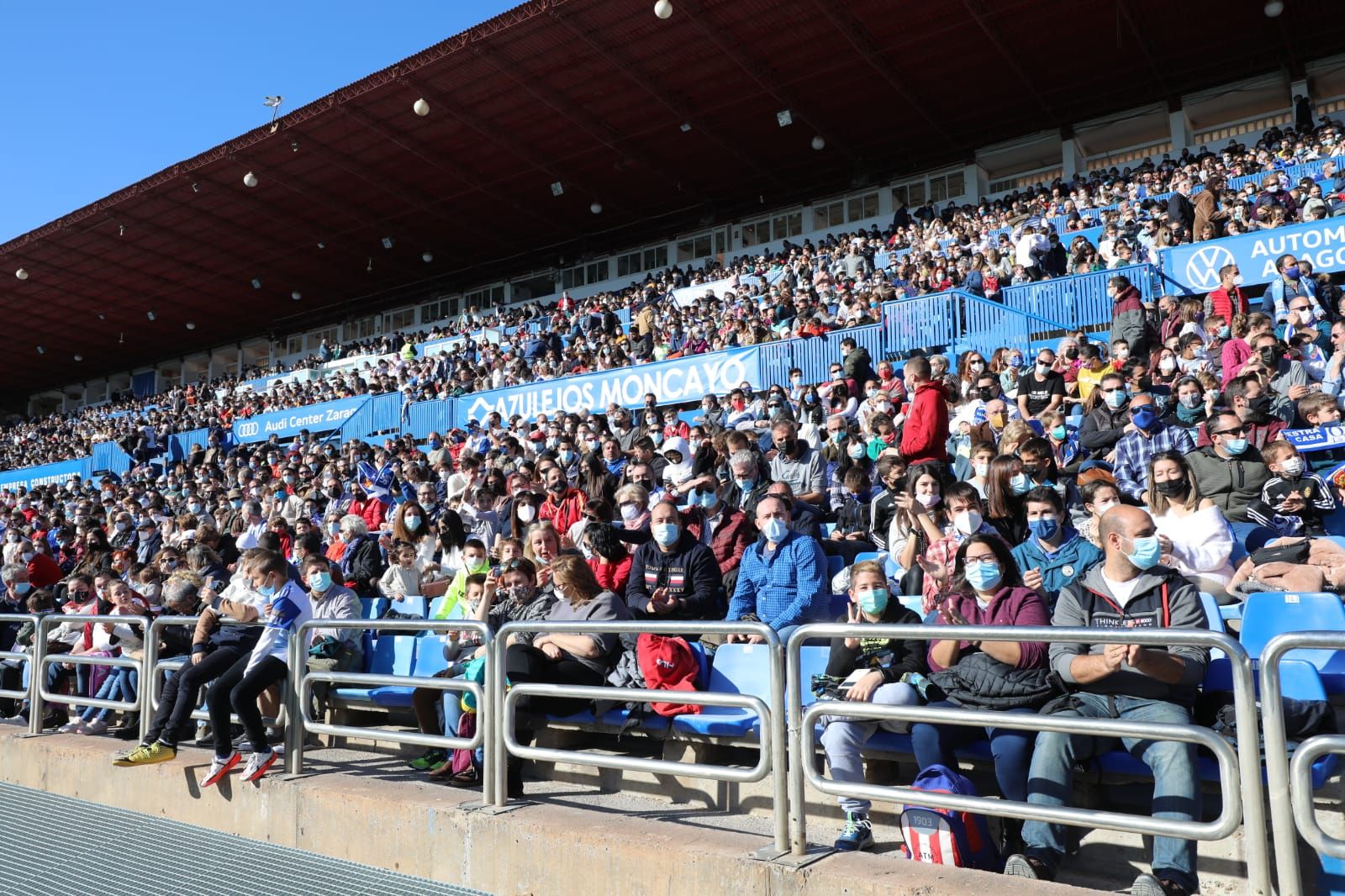 FOTOGALERÍA | El partido de Aspanoa vuelve a poblar La Romareda