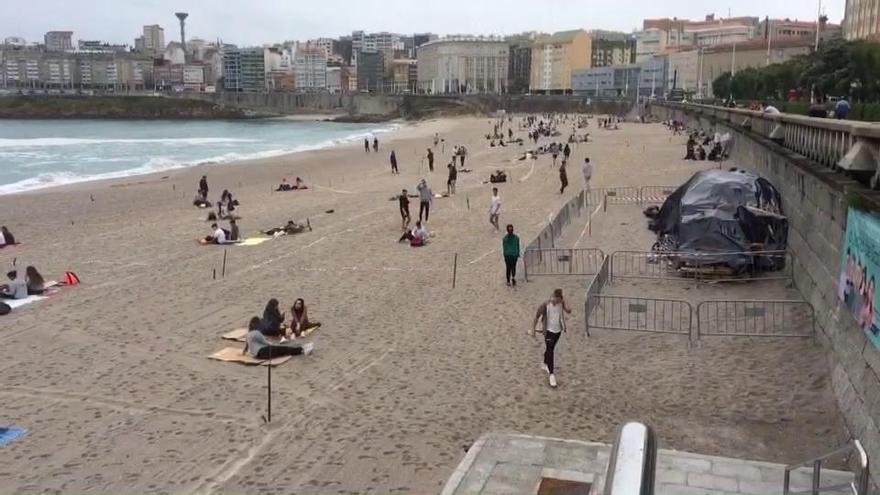 A Coruña 'toma' las playas para la noche de San Juan