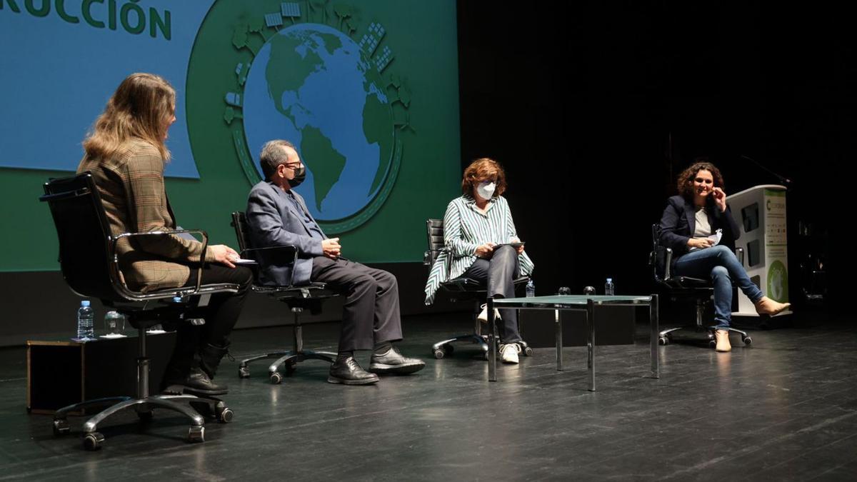 Varios ponentes intervienen en una de las anteriores ediciones del Ecoforum, en la Universitat Jaume I de Castelló.