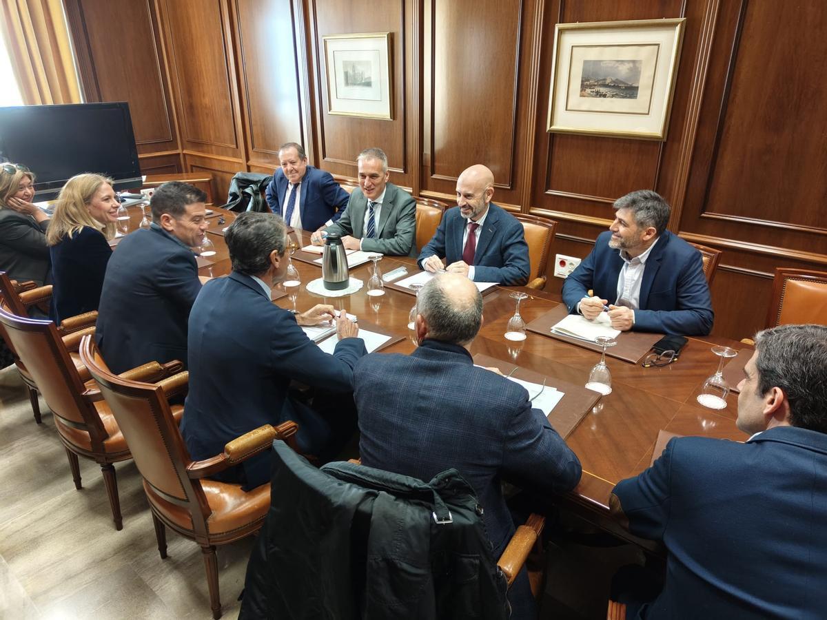 La Subdelegación del Gobierno ha acogido la primera reunión para la reparación de los caminos rurales dañados por las borrascas.