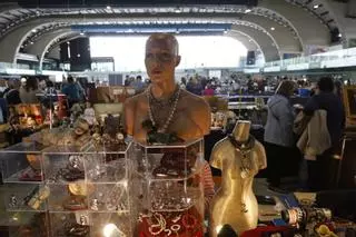 En imágenes: La inauguración de la feria de antigüedades en el pabellón de La Magdalena