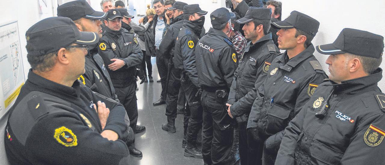 El Consell quiere convertir a los agentes locales en Policía Autonómica