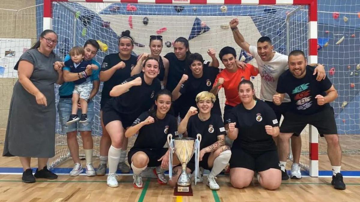 El equipo de Segunda Autonómica que conquistó la Copa Vigo.