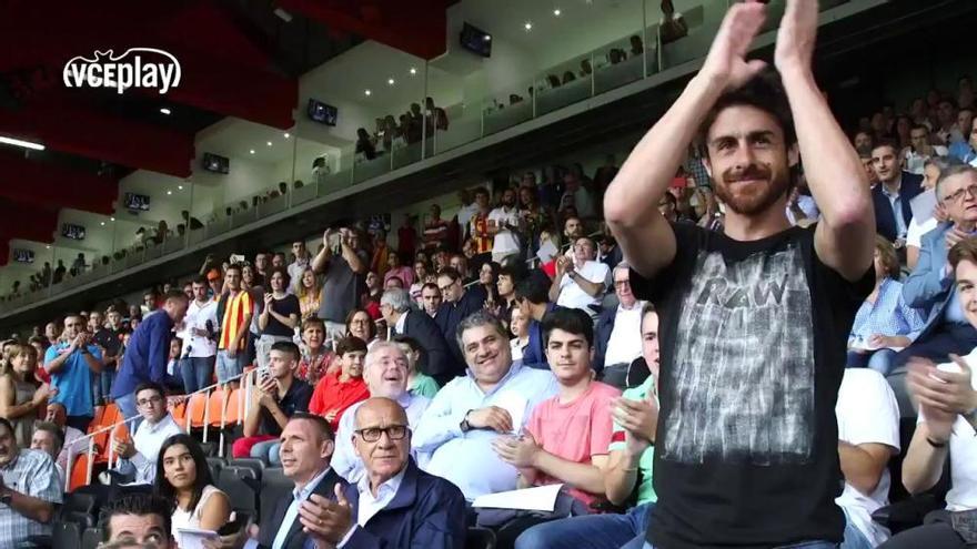 Mestalla ovaciona a Aimar: "¡Vamos, Pablito Aimar...!"