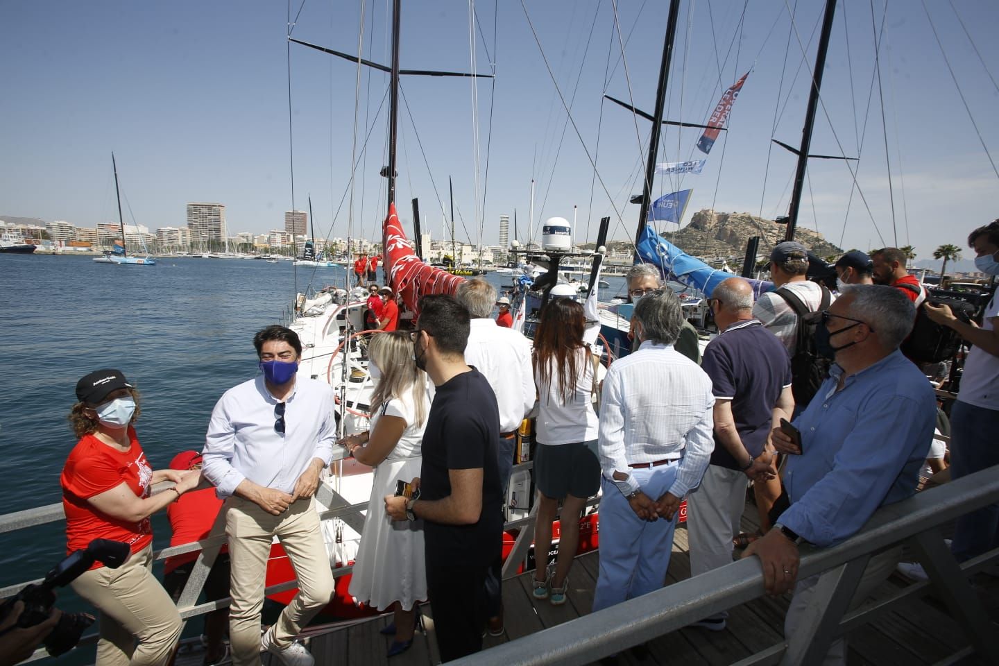 La flota de la Ocean Race Europe deja Alicante rumbo a Génova