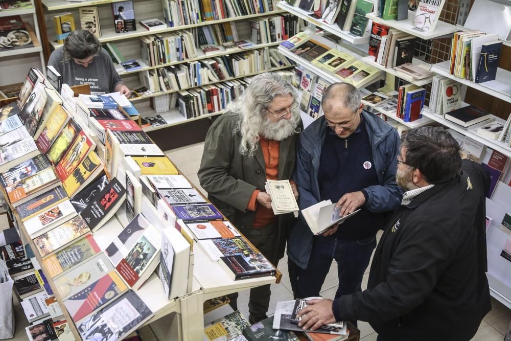 La libreria Ojanguren cierra sus puertas