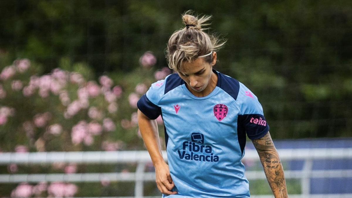 Andonova, durante un entrenamiento en Buñol.