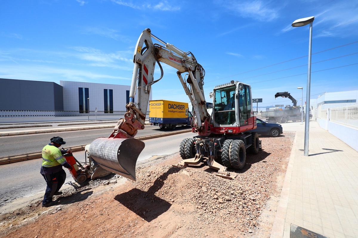 Los avances de las obras son visibles a los márgenes de la CV-20.