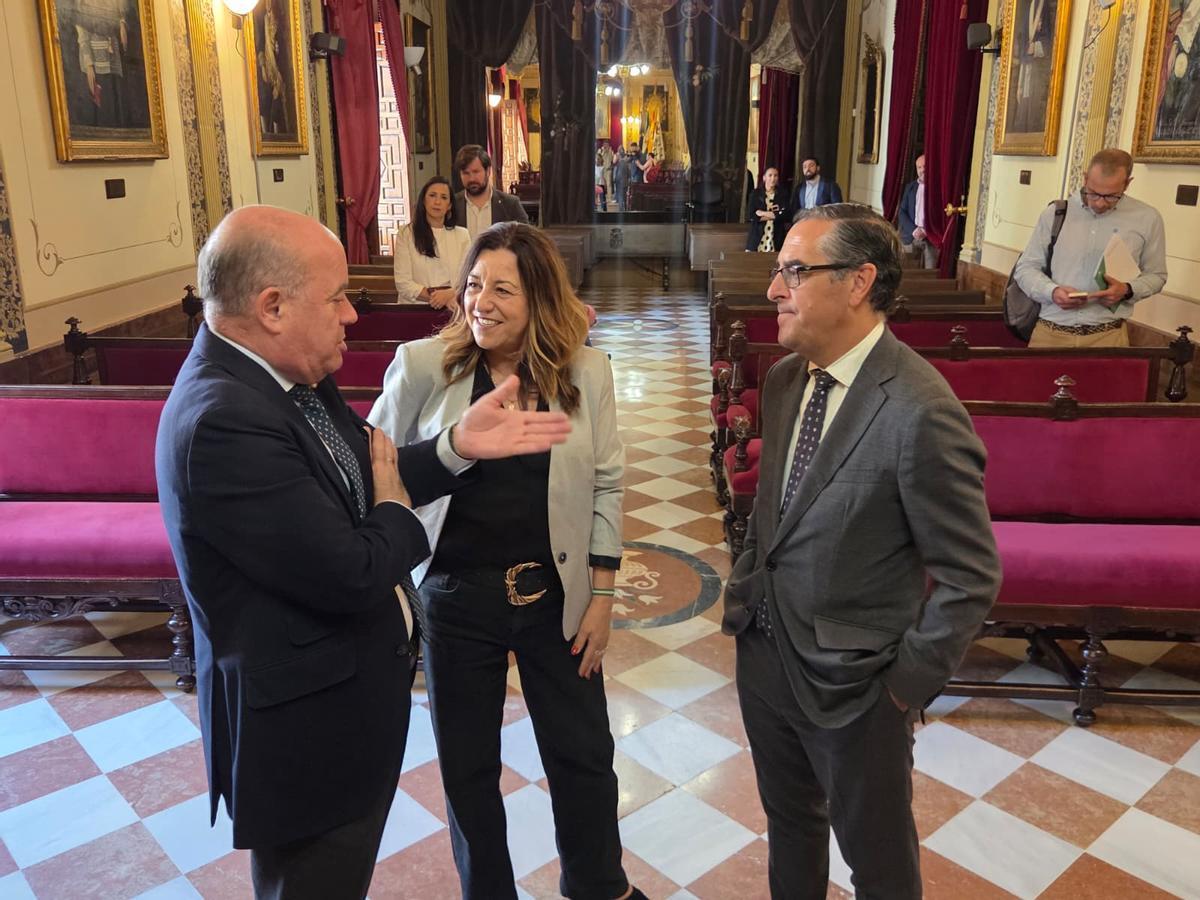 La Junta evalúa los proyectos de reparación en colegios de Antequera tras el tren de borrascas