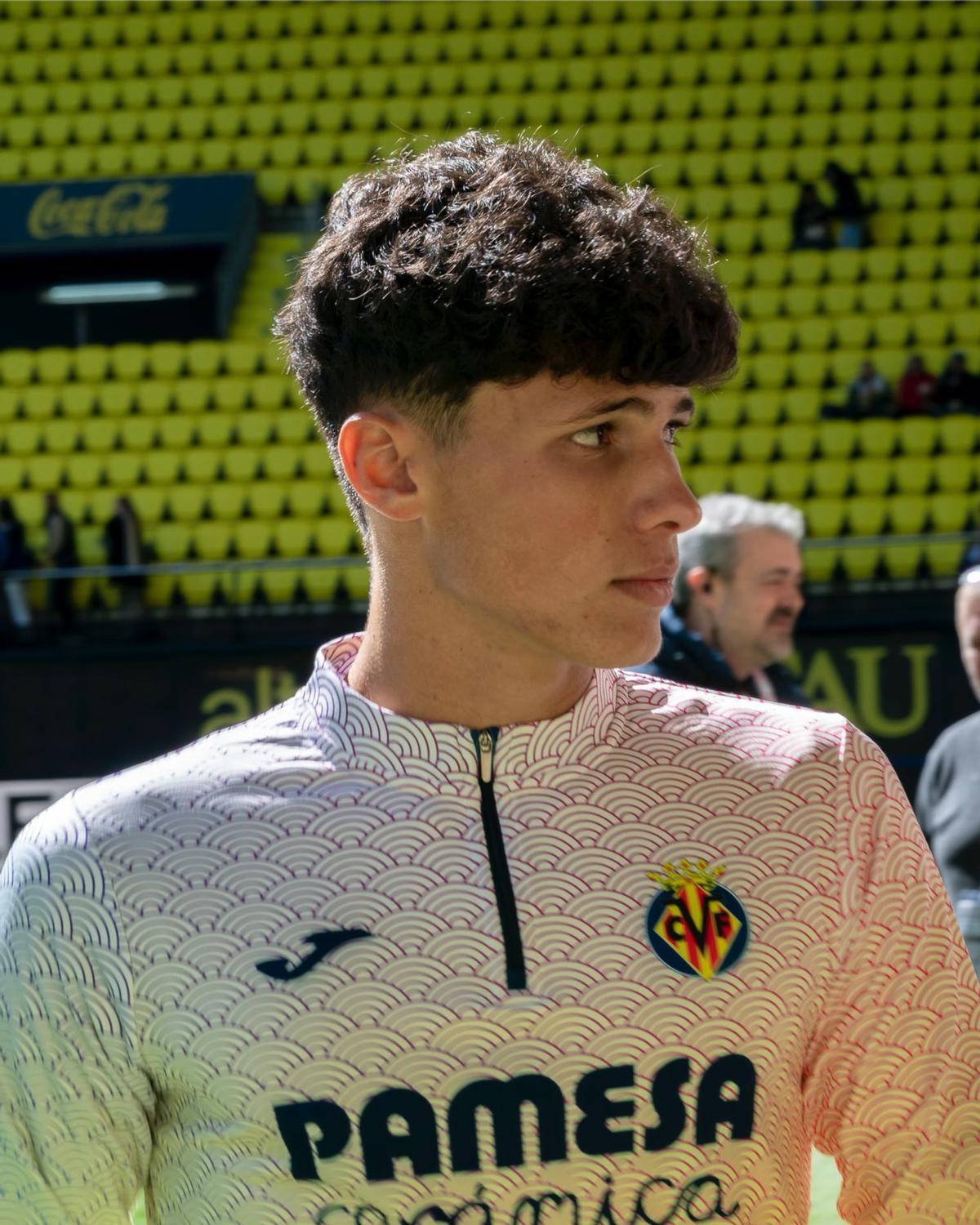 El lateral Daniel Budesca, del juvenil A, joven murciano de 17 años que se estrenó en una lista oficial con el primer equipo del Villarreal.