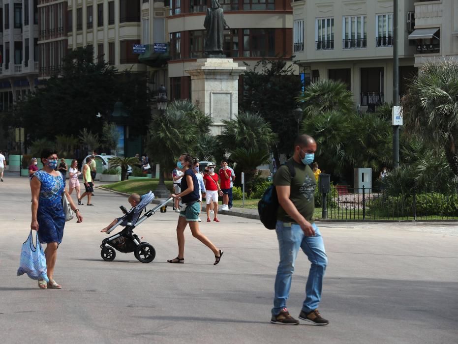 Así luce ya la plaza del Ayuntamiento tras la peatonalizacion