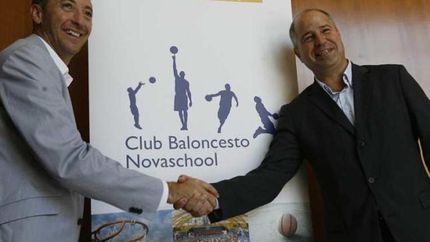 Francisco Barrionuevo, junto a Javier Imbroda.