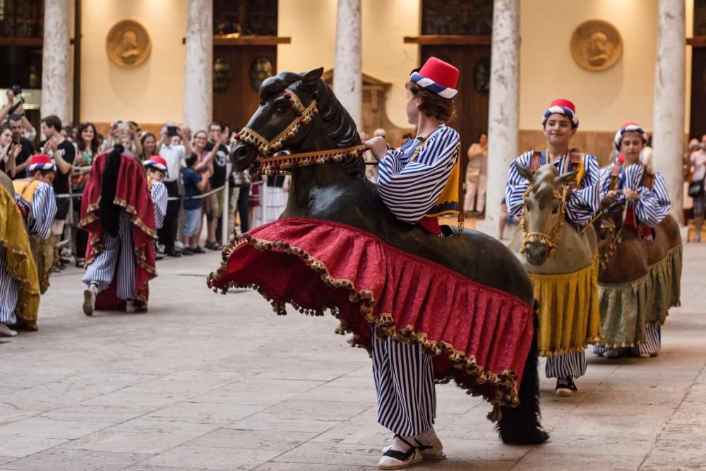 Les danses del Corpus, en la Universitat Vella