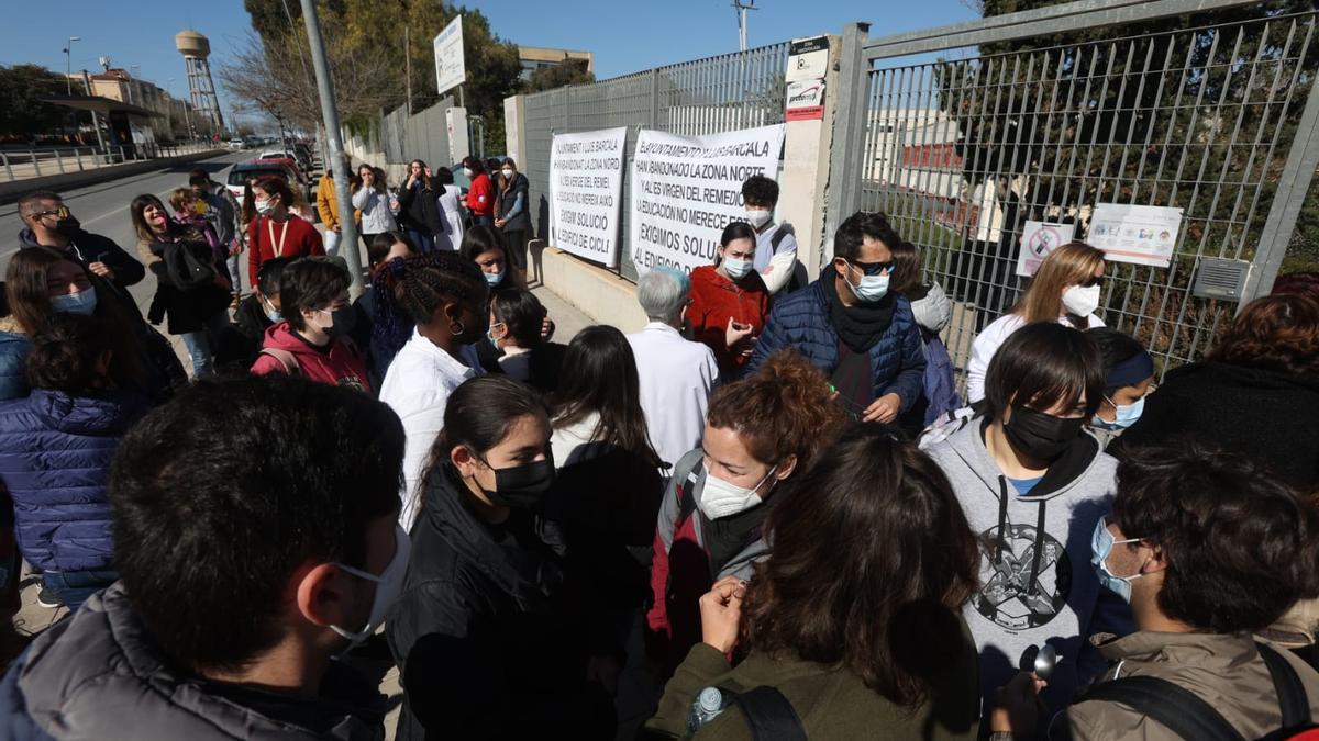 Concentración diaria en el IES Virgen del Remedio