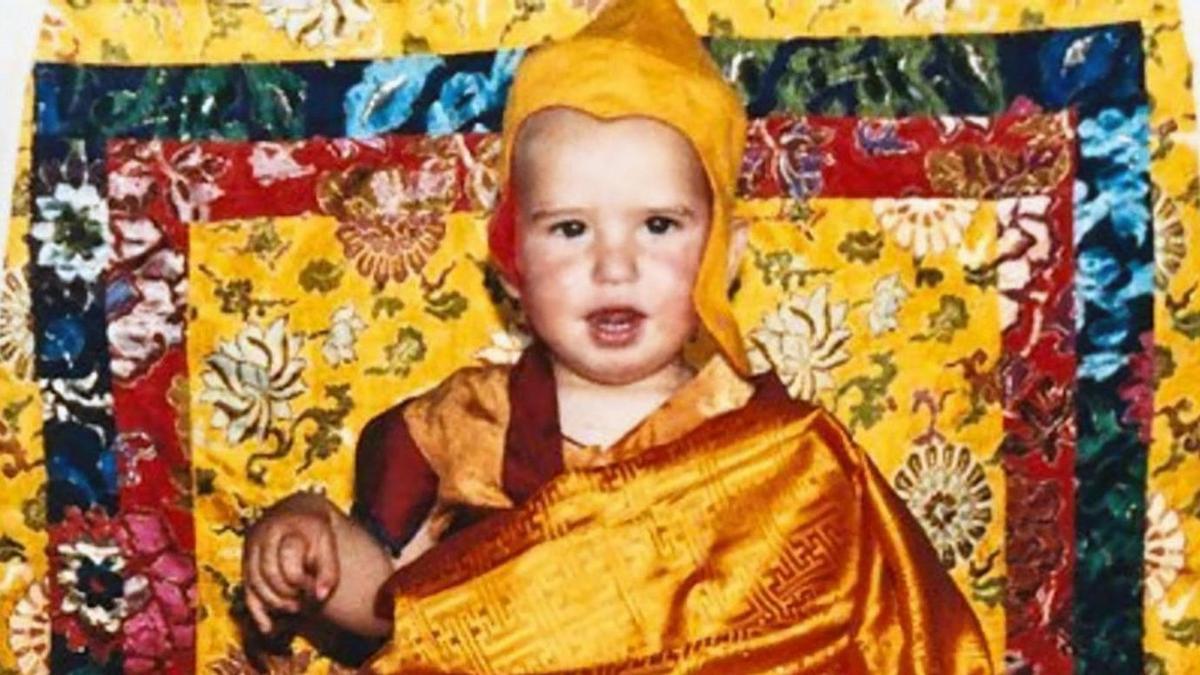 Osel cuando
fue coronado
Lama en los 90.  l-emv