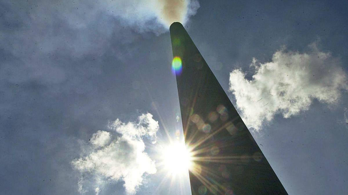 Chimenea de la térmica de Endesa en As Pontes.