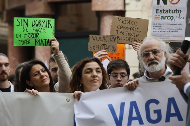 Concentración de médicos en Palma para protestar contra el Estatuto Marco