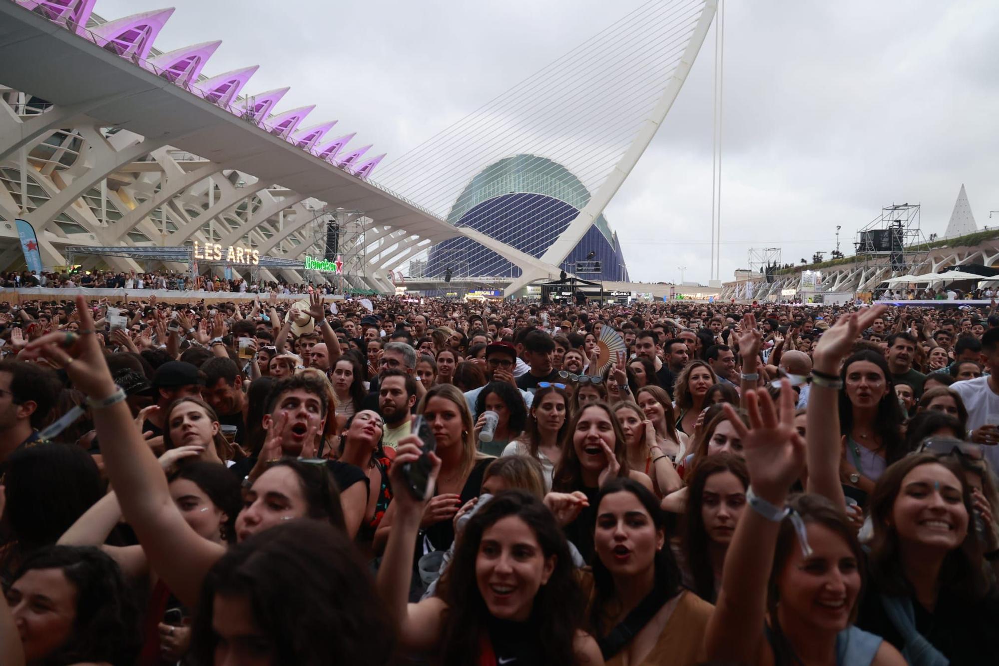 Si has ido al Festival de les Arts, búscate en nuestra galería de fotos