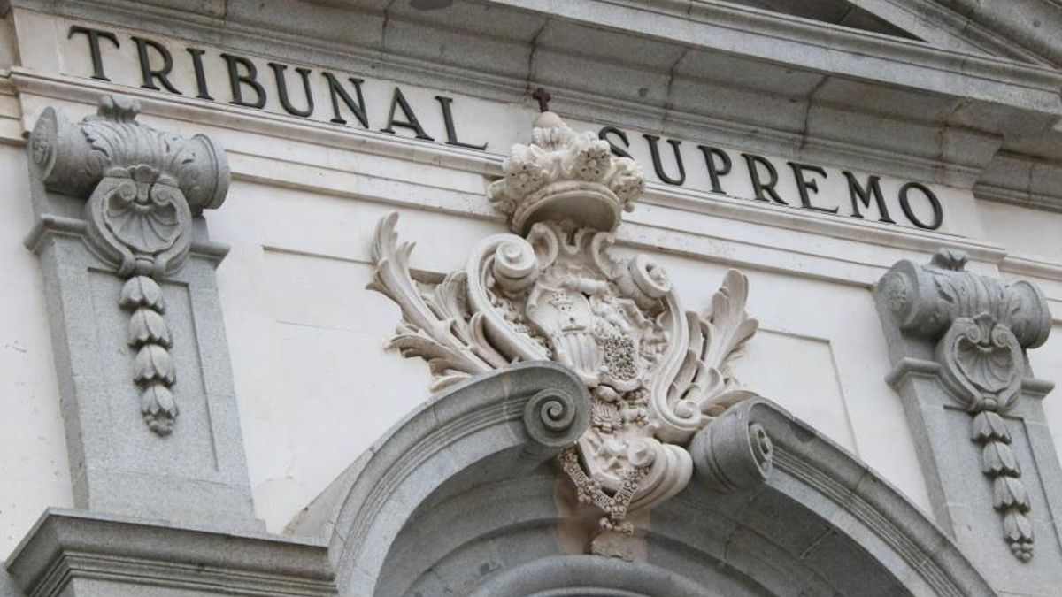 La façana del Tribunal Suprem, aquest dimecres durant la declaració del fiscal general de l'Estat, Álvaro García Orti