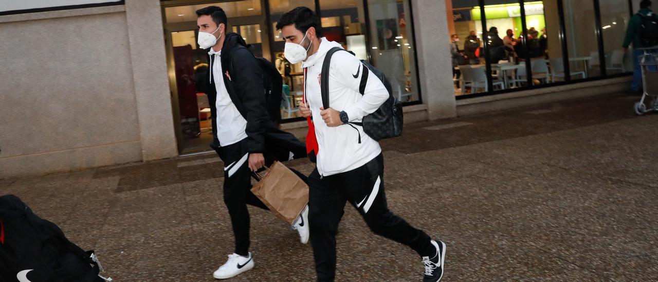 David Gallego a su llegada al Aeropuerto de Asturias