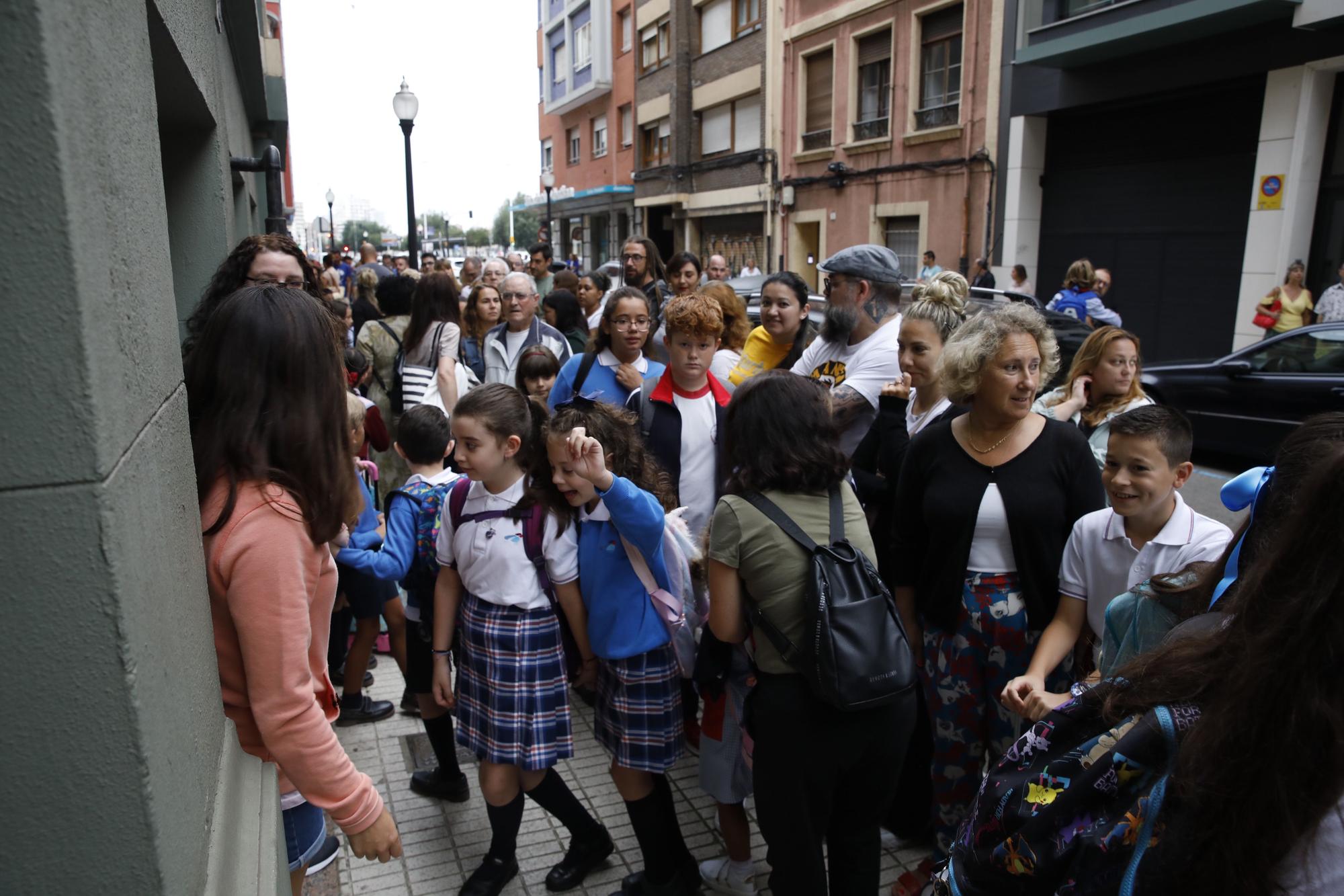 El colegio San Vicente de Paúl vuelve a abrir sus puertas a los alumnos