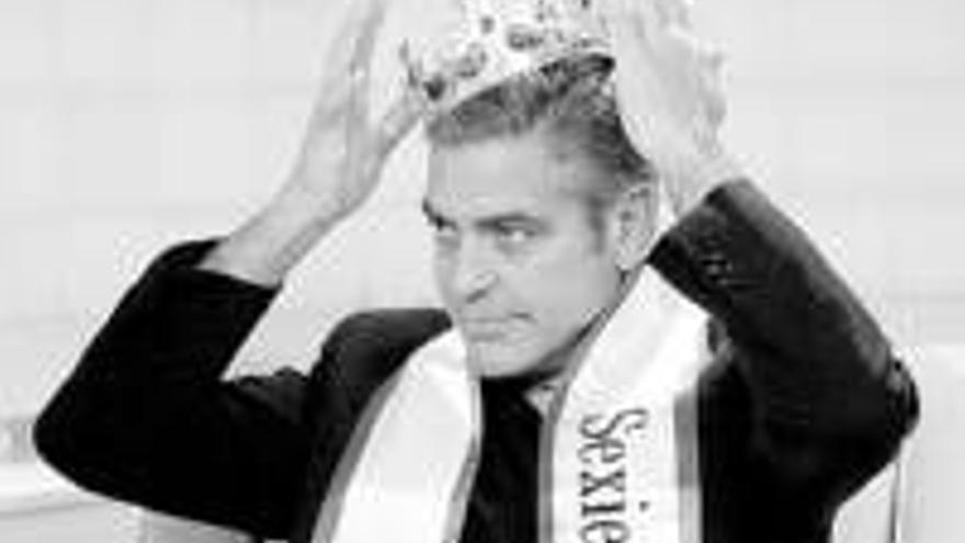 George Clooney: EL ACTOR Y DeVITO SE VAN DE JUERGA