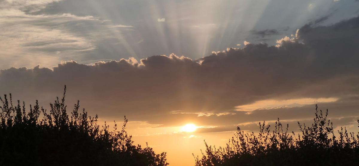 Bonica posta de sol desde Rocafort de Bages