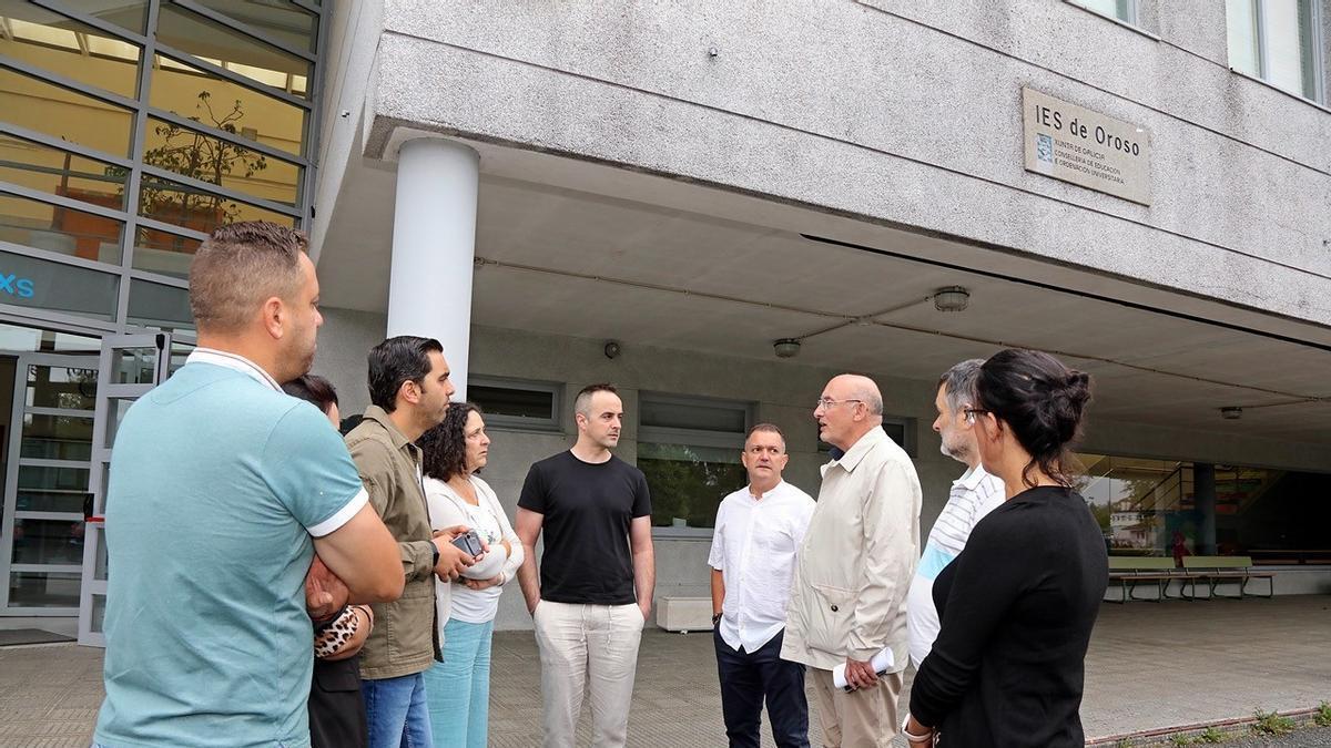 Visita de Belén do Campo, delegada da Xunta, ao IES de Oroso