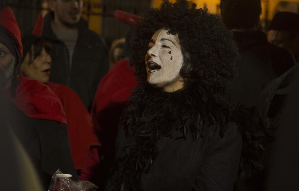 El Carnaval da su coletazo final con el Entierro de la Sardina