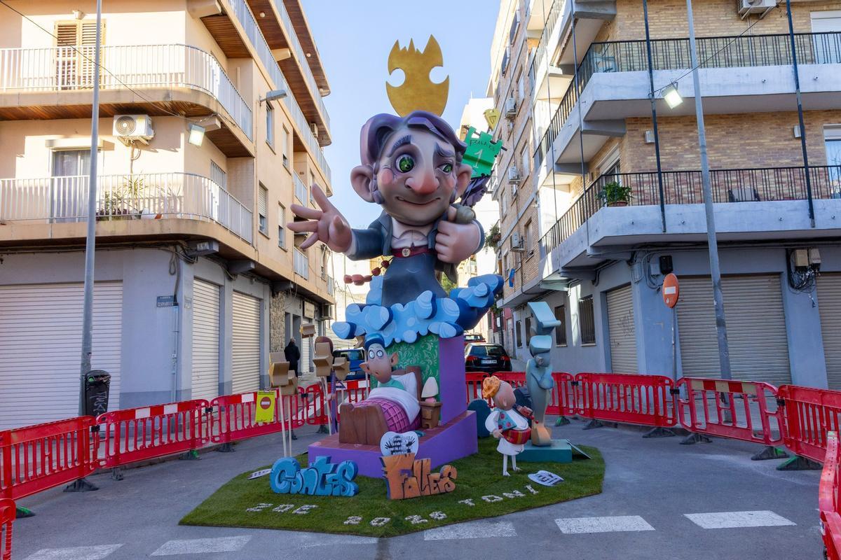 El monumento ganador del primer premio, la falla Cervantes-San Blas de Godella.