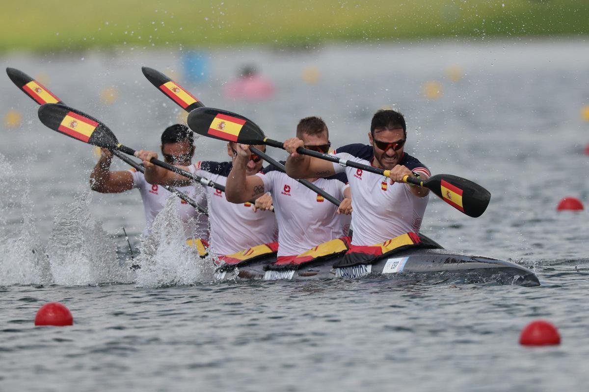 El K4 de piragüismo masculino en la semifinal.