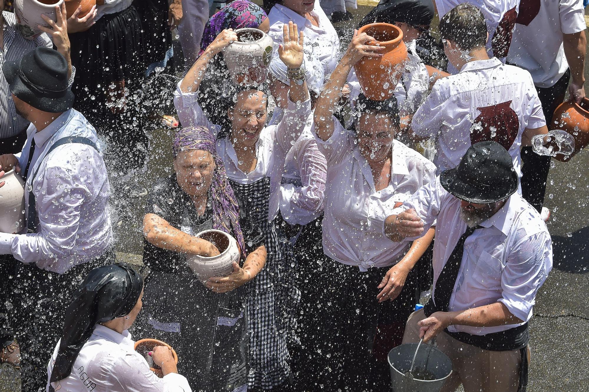 Fiesta del agua de Lomo Magullo