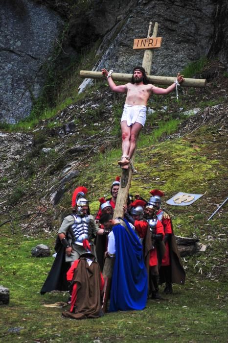 Semana Santa en Paradela: así fue el Viernes Santo