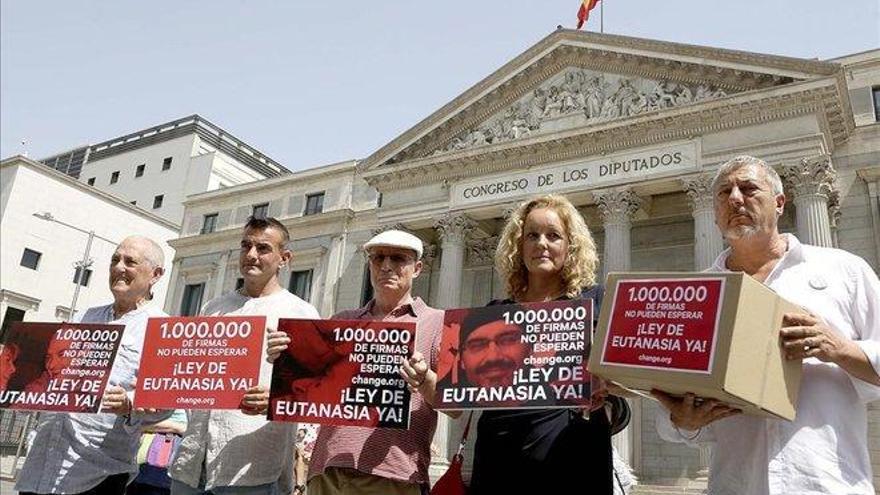 Movilización social para que la eutanasia sea la primera ley de la legislatura