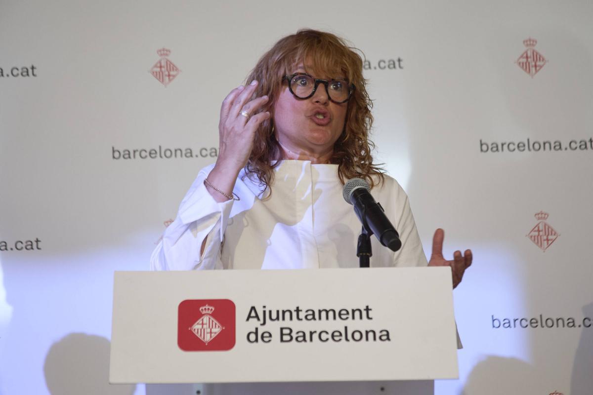 Laia Bonet, primera teniente de alcalde, durante su comparecencia