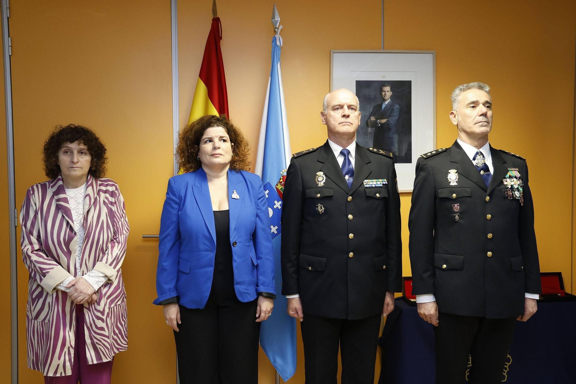 Toma de posesión del nuevo comisario jefe del Cuerpo Nacional de Policía en Santiago